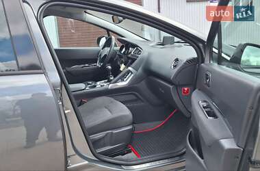 Позашляховик / Кросовер Peugeot 3008 2012 в 