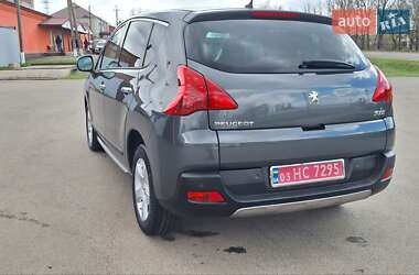 Позашляховик / Кросовер Peugeot 3008 2012 в 