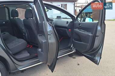 Позашляховик / Кросовер Peugeot 3008 2012 в 