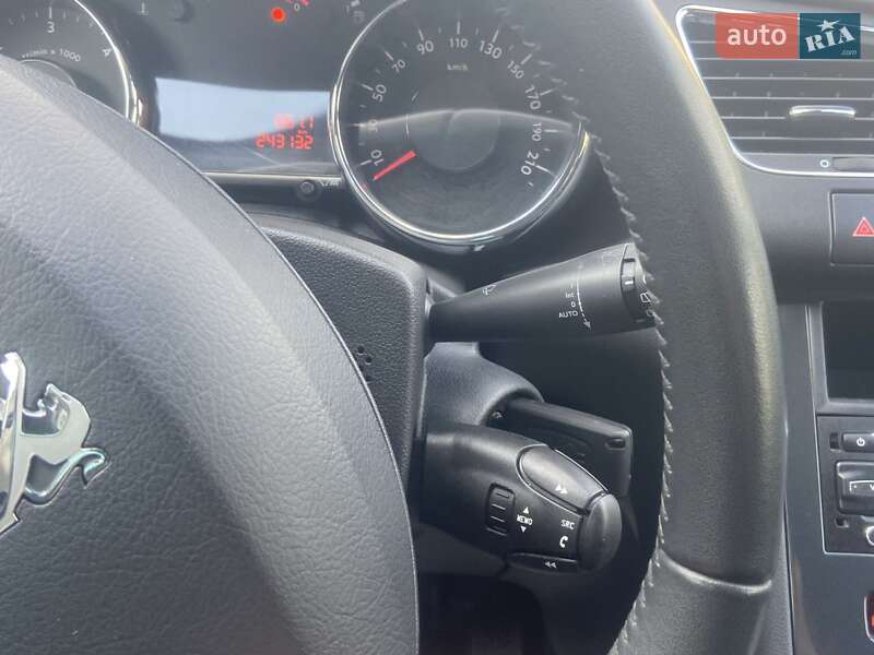 Внедорожник / Кроссовер Peugeot 3008 2014 в Стрые