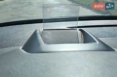 Позашляховик / Кросовер Peugeot 3008 2010 в 