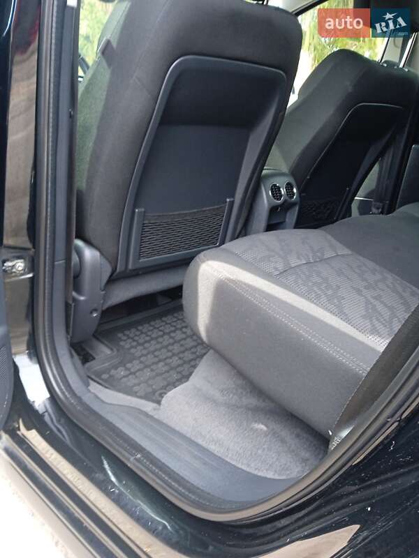 Позашляховик / Кросовер Peugeot 3008 2010 в Рівному