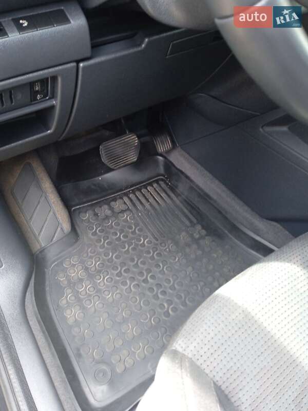 Позашляховик / Кросовер Peugeot 3008 2010 в Рівному