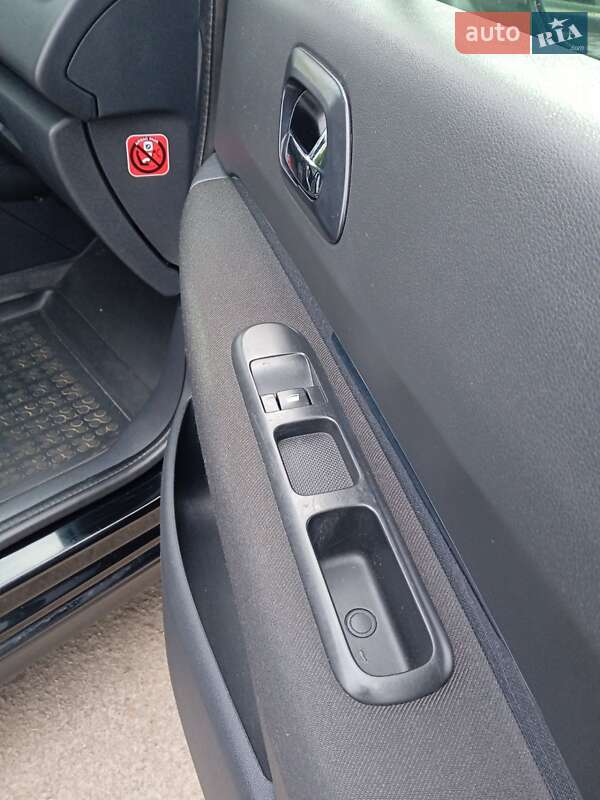 Позашляховик / Кросовер Peugeot 3008 2010 в Рівному