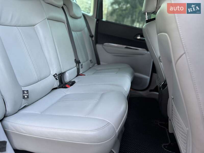 Внедорожник / Кроссовер Peugeot 3008 2010 в Староконстантинове