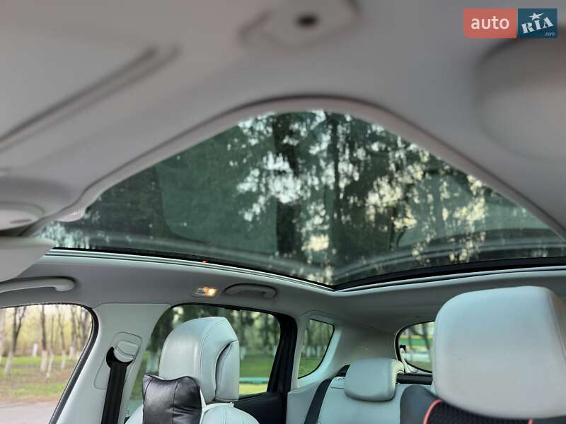 Внедорожник / Кроссовер Peugeot 3008 2010 в Староконстантинове