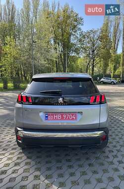 Позашляховик / Кросовер Peugeot 3008 2020 в 
