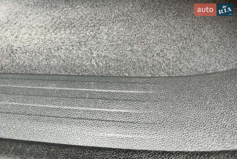 Внедорожник / Кроссовер Peugeot 3008 2015 в Ровно