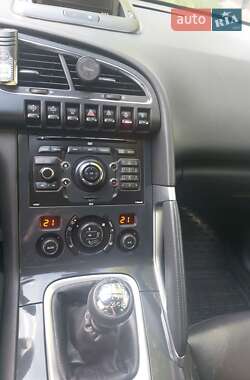 Внедорожник / Кроссовер Peugeot 3008 2010 в 