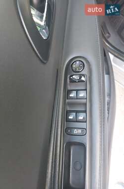 Внедорожник / Кроссовер Peugeot 3008 2010 в 