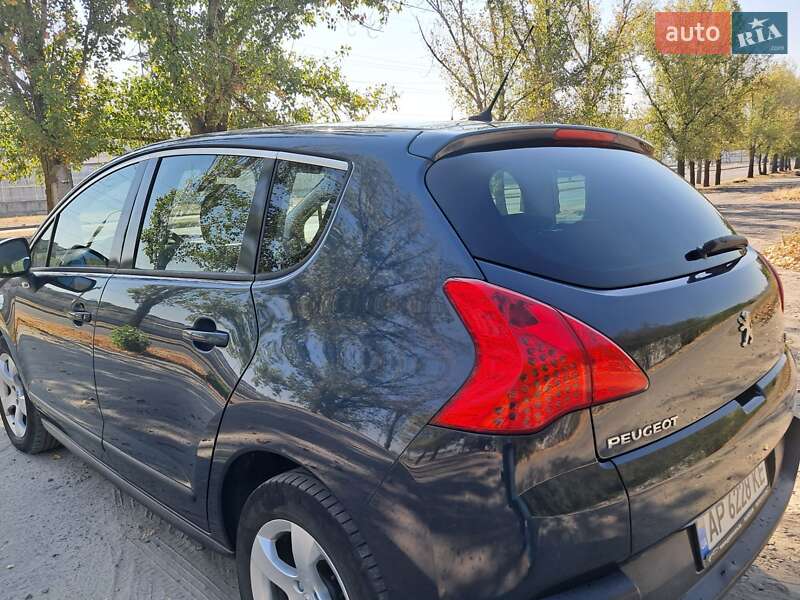 Позашляховик / Кросовер Peugeot 3008 2013 в Запоріжжі