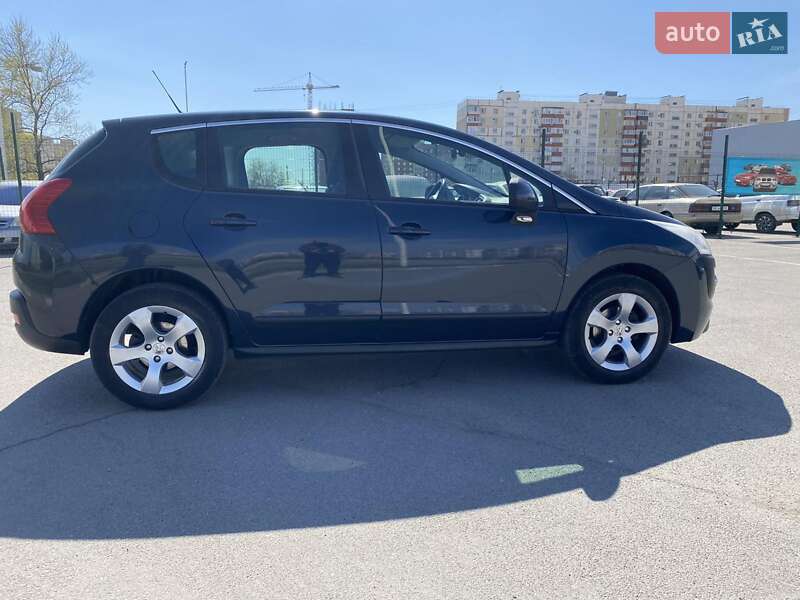 Позашляховик / Кросовер Peugeot 3008 2013 в Запоріжжі