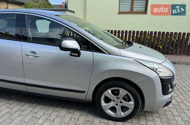 Внедорожник / Кроссовер Peugeot 3008 2013 в 