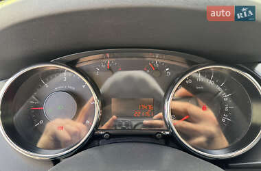 Внедорожник / Кроссовер Peugeot 3008 2013 в 