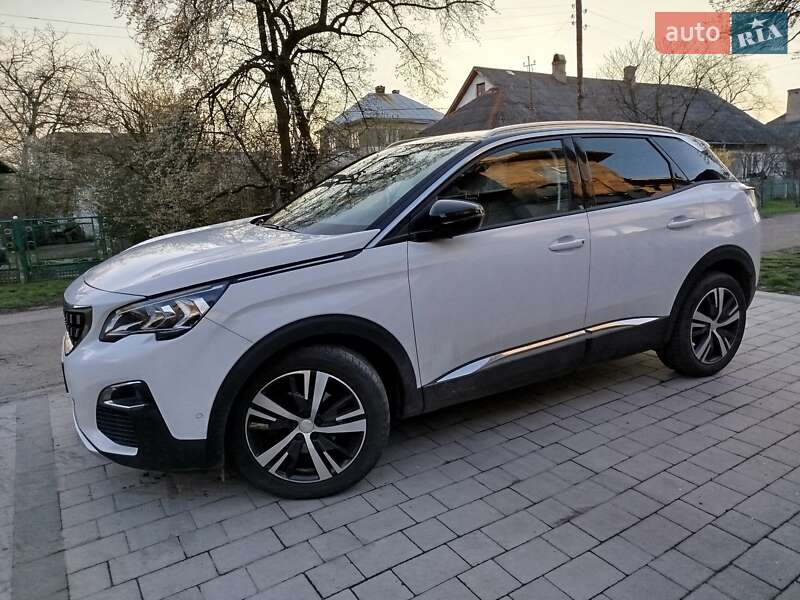 Внедорожник / Кроссовер Peugeot 3008 2017 в 
