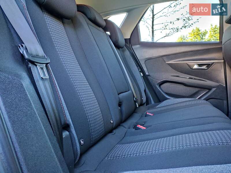 Позашляховик / Кросовер Peugeot 3008 2019 в Рівному