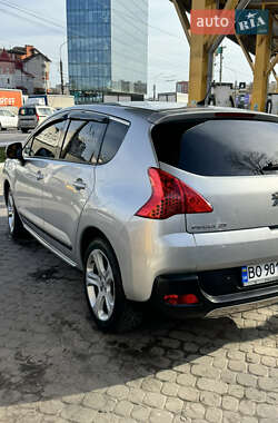 Позашляховик / Кросовер Peugeot 3008 2011 в 