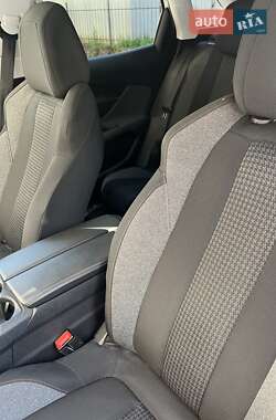 Внедорожник / Кроссовер Peugeot 3008 2019 в 