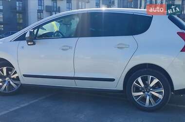 Внедорожник / Кроссовер Peugeot 3008 2013 в 