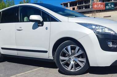 Внедорожник / Кроссовер Peugeot 3008 2013 в 