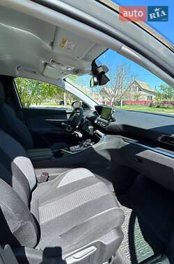 Внедорожник / Кроссовер Peugeot 3008 2021 в 
