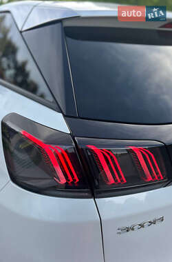 Внедорожник / Кроссовер Peugeot 3008 2021 в 
