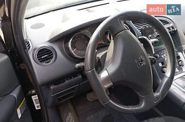 Внедорожник / Кроссовер Peugeot 3008 2010 в 