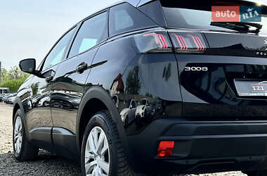 Позашляховик / Кросовер Peugeot 3008 2021 в 