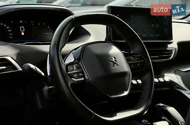 Позашляховик / Кросовер Peugeot 3008 2021 в 