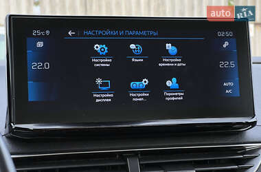 Позашляховик / Кросовер Peugeot 3008 2021 в 