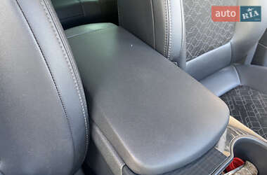 Позашляховик / Кросовер Peugeot 3008 2014 в 