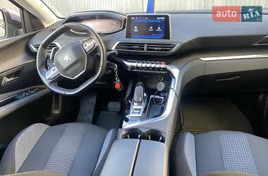 Внедорожник / Кроссовер Peugeot 3008 2020 в 