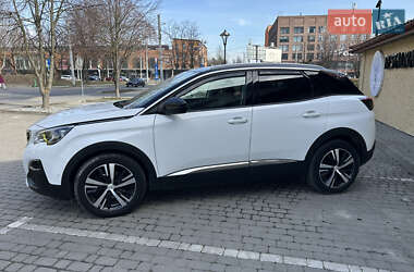 Позашляховик / Кросовер Peugeot 3008 2019 в 