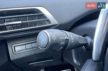 Внедорожник / Кроссовер Peugeot 3008 2022 в 