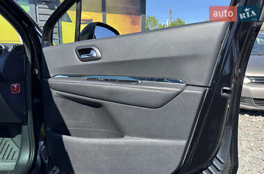 Позашляховик / Кросовер Peugeot 3008 2014 в 