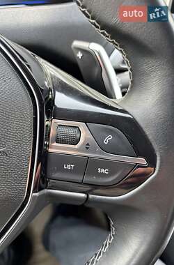 Позашляховик / Кросовер Peugeot 3008 2019 в 