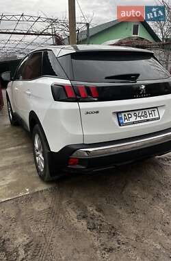 Внедорожник / Кроссовер Peugeot 3008 2017 в 