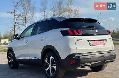 Позашляховик / Кросовер Peugeot 3008 2018 в 