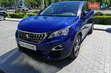 Внедорожник / Кроссовер Peugeot 3008 2018 в Киеве