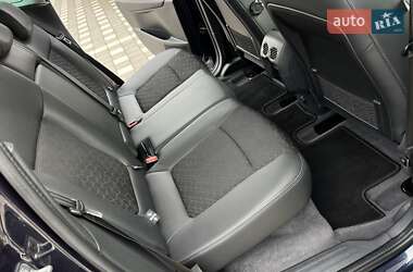 Внедорожник / Кроссовер Peugeot 3008 2015 в 