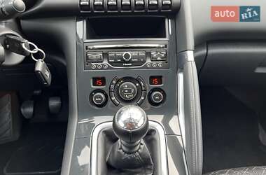 Внедорожник / Кроссовер Peugeot 3008 2015 в 