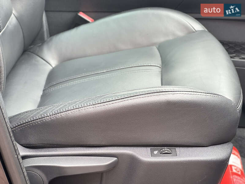 Позашляховик / Кросовер Peugeot 3008 2012 в Стрию