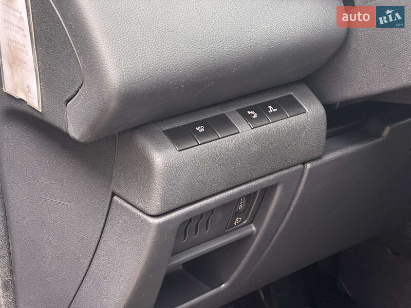 Позашляховик / Кросовер Peugeot 3008 2012 в Стрию