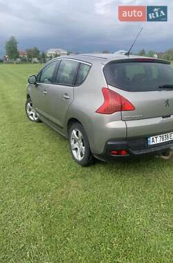 Позашляховик / Кросовер Peugeot 3008 2009 в 