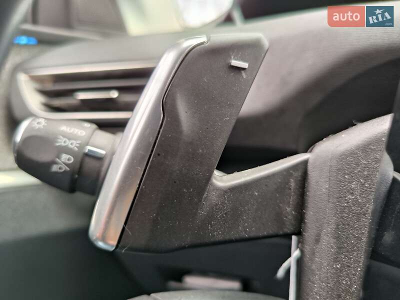 Внедорожник / Кроссовер Peugeot 3008 2020 в Киеве