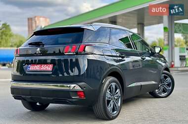 Внедорожник / Кроссовер Peugeot 3008 2018 в 