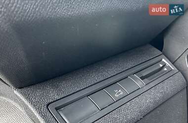 Внедорожник / Кроссовер Peugeot 3008 2018 в 