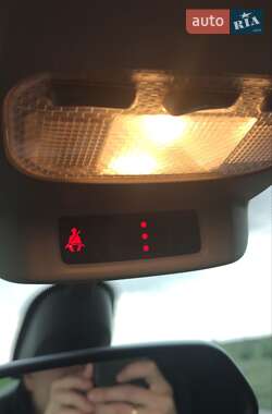 Позашляховик / Кросовер Peugeot 3008 2011 в 