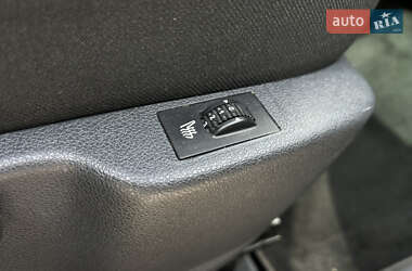 Позашляховик / Кросовер Peugeot 3008 2011 в 