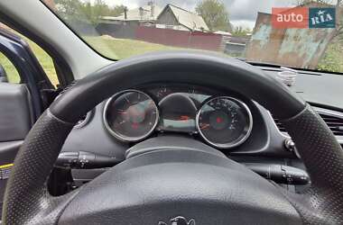 Внедорожник / Кроссовер Peugeot 3008 2012 в 